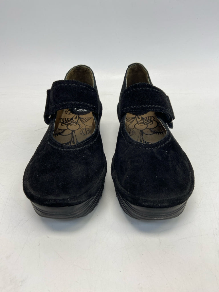Fly London EU Shoe Size 36 US Shoe Size 5.5 Black Heels