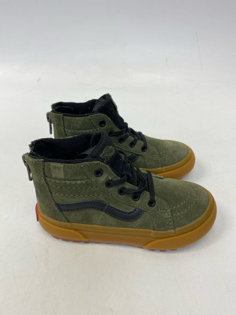 Vans SIZE 8 Olive Black Boy&