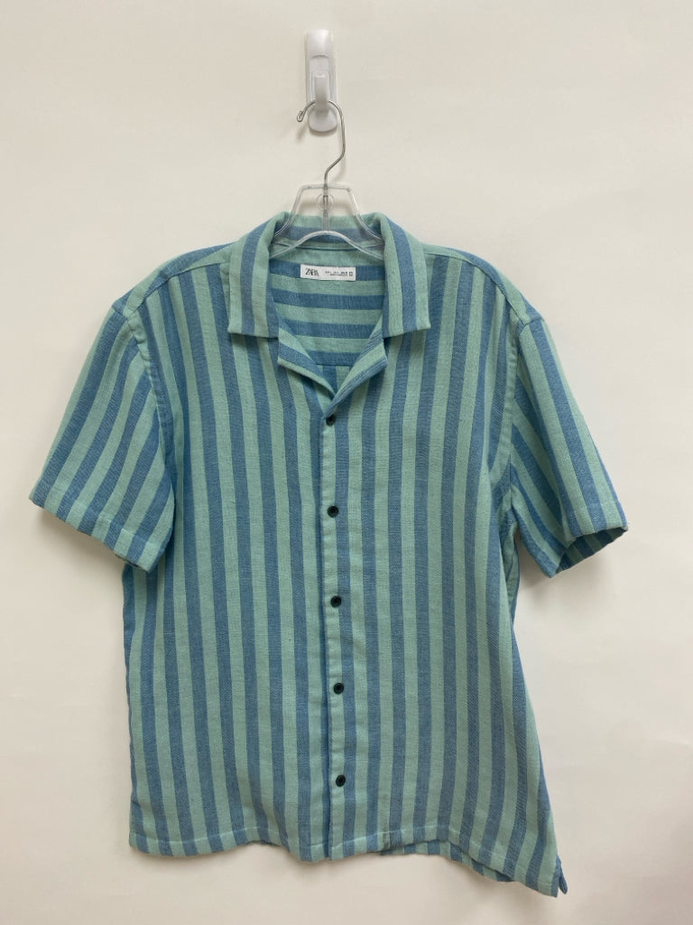 Zara Size L Seafoam Blue Striped Button Up Men&