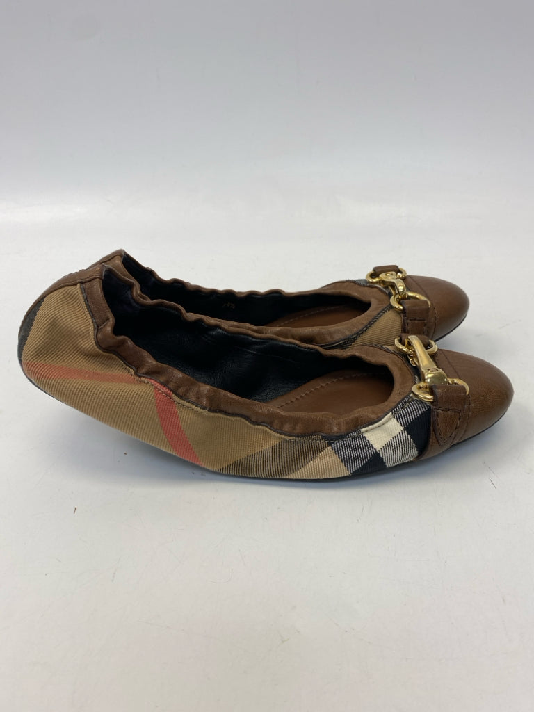 Burberry  Size 39.5 Shipley Ballet Flats