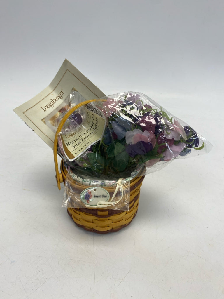 NWOT Longaberger 2008 Collector Club May Series Sweet Pea Basket