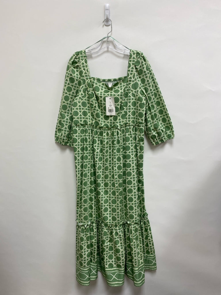 NWT Crown &amp; Ivy Size XL Green White Basketball Ladies Dress