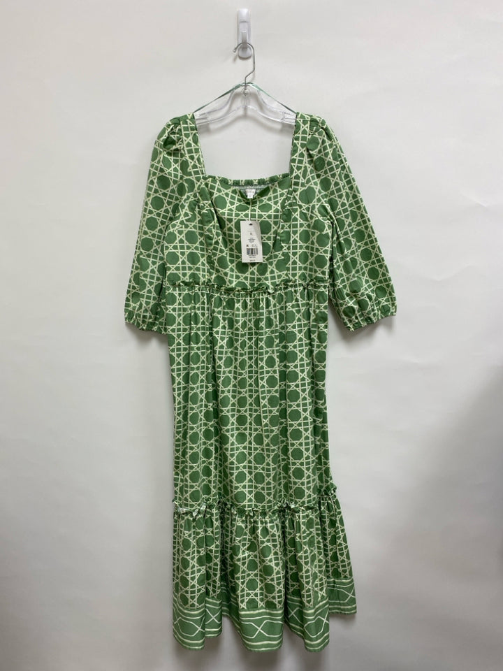 NWT Crown &amp; Ivy Size XL Green White Basketball Ladies Dress