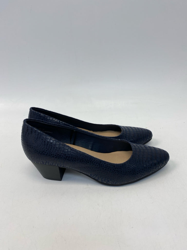 Kim Rogers US Shoe Size 7 Navy Heels