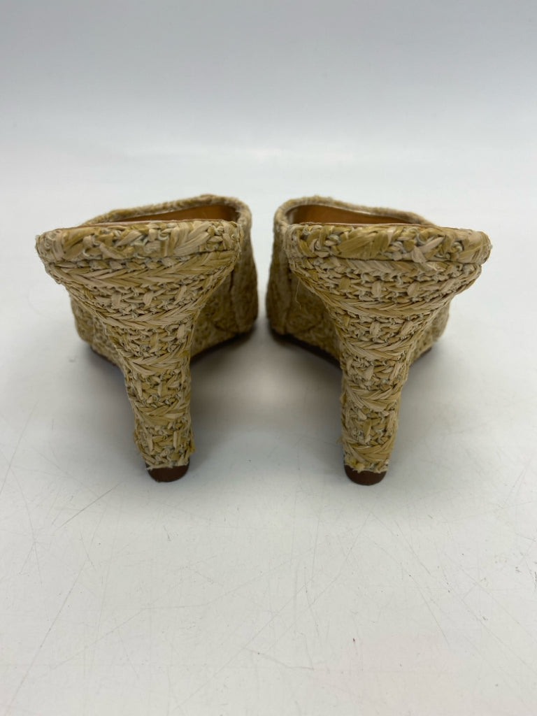 VINCE CAMUTO  Size 5.5 Natural Woven Sandals