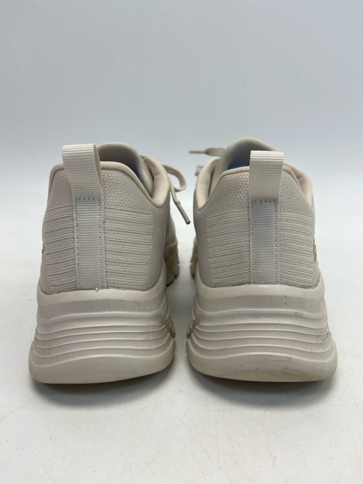 Skechers  Size 9.5 Cream Lace-up Sneakers