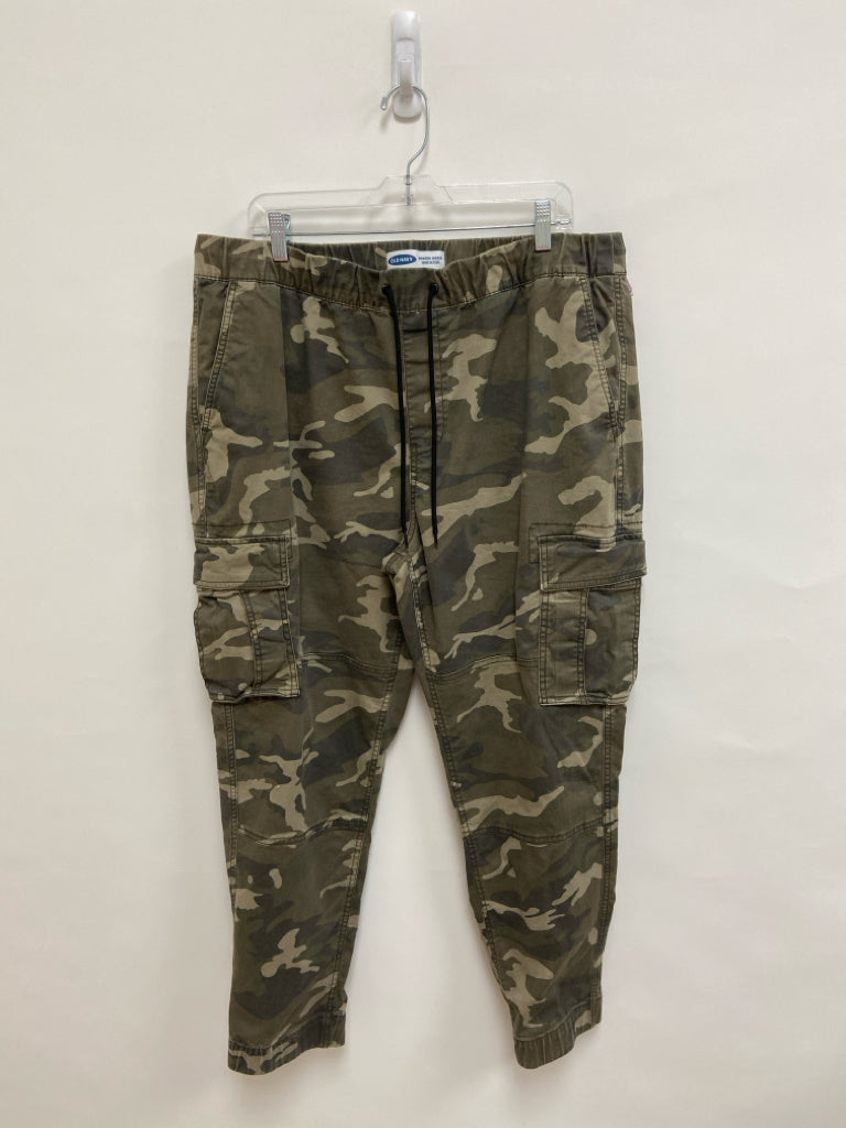 Old Navy Size XL Beige Olive Green Camouflage Joggers Men&
