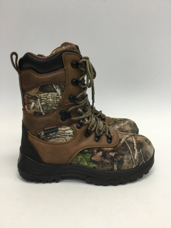 Red Head SIZE 5 Green/Brown Camouflage Boy&