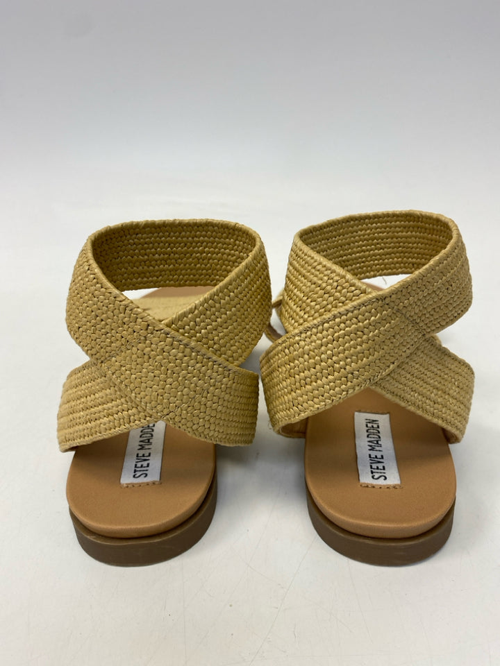 Steve Madden  Size 10 Natural Sandals