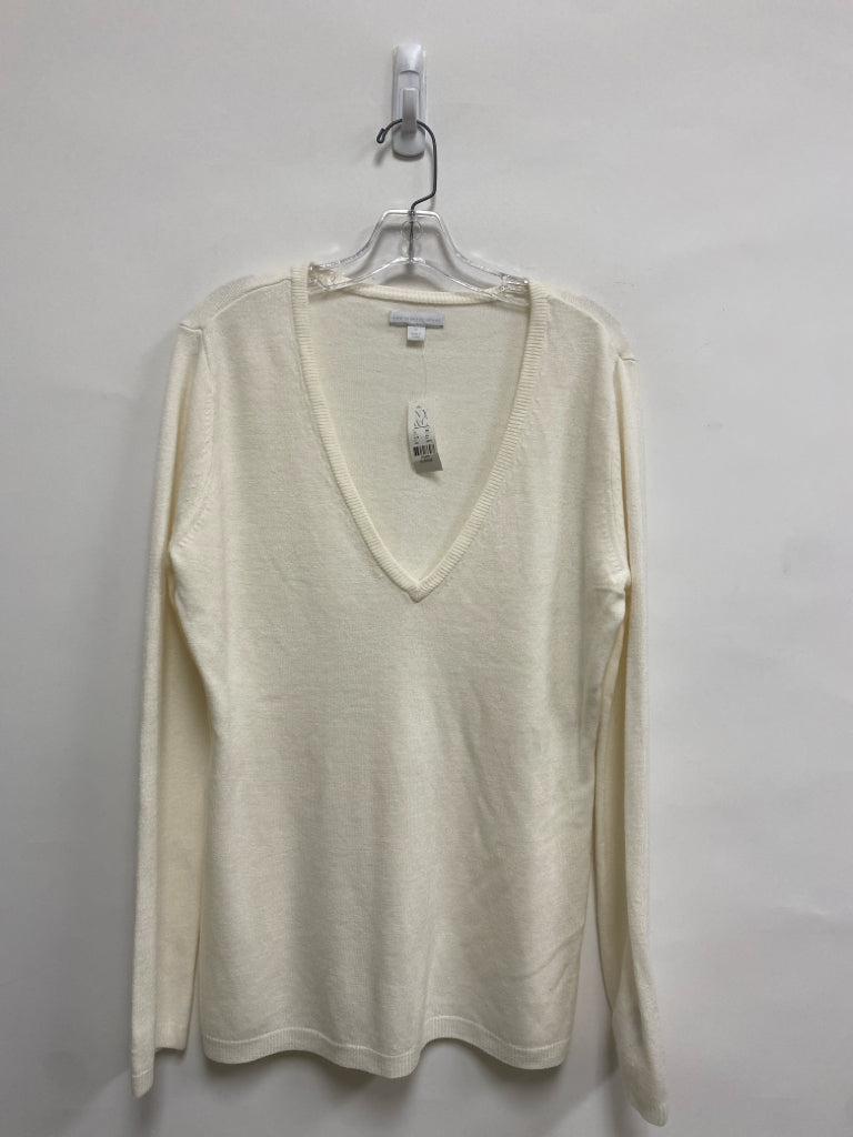 NWT NY&amp;Co Size XL Cream V Neck Ladies Sweater