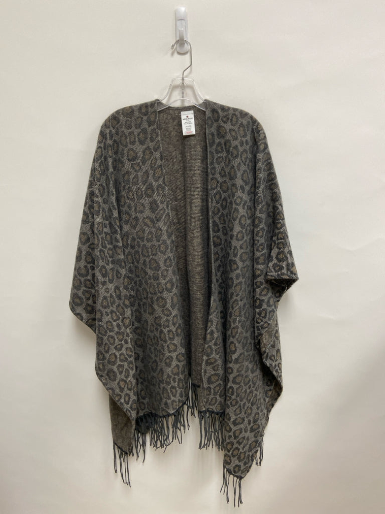 Woolrich Size OSFA Gray Brown Animal Print Ladies Sweater
