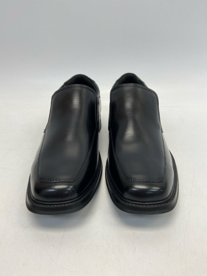 NWOT Dockers Size 10.5 Black Men&
