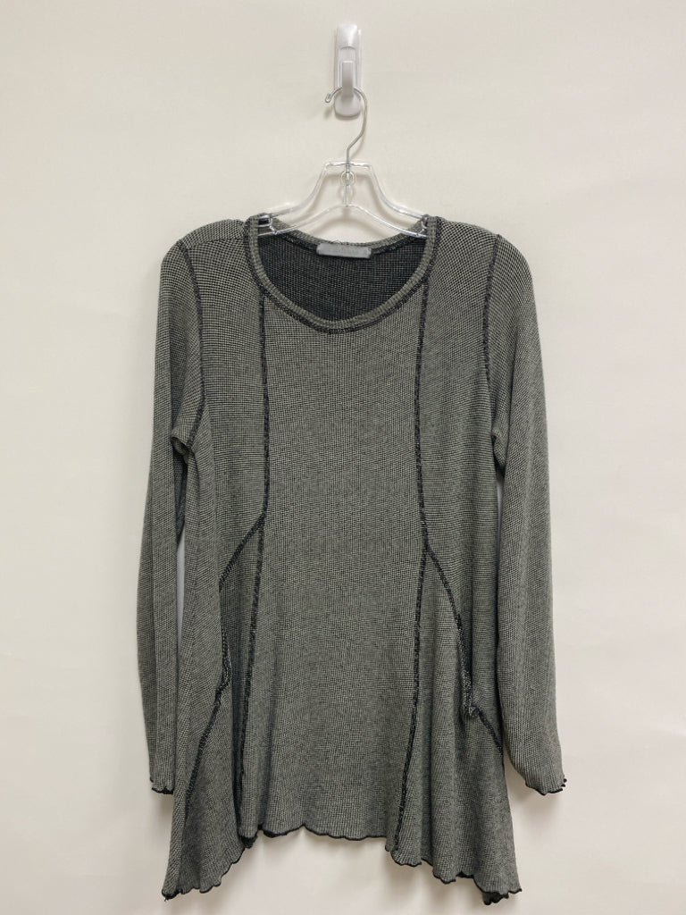 Cut Loose Size M Gray/Black Waffle Tunic Ladies Top
