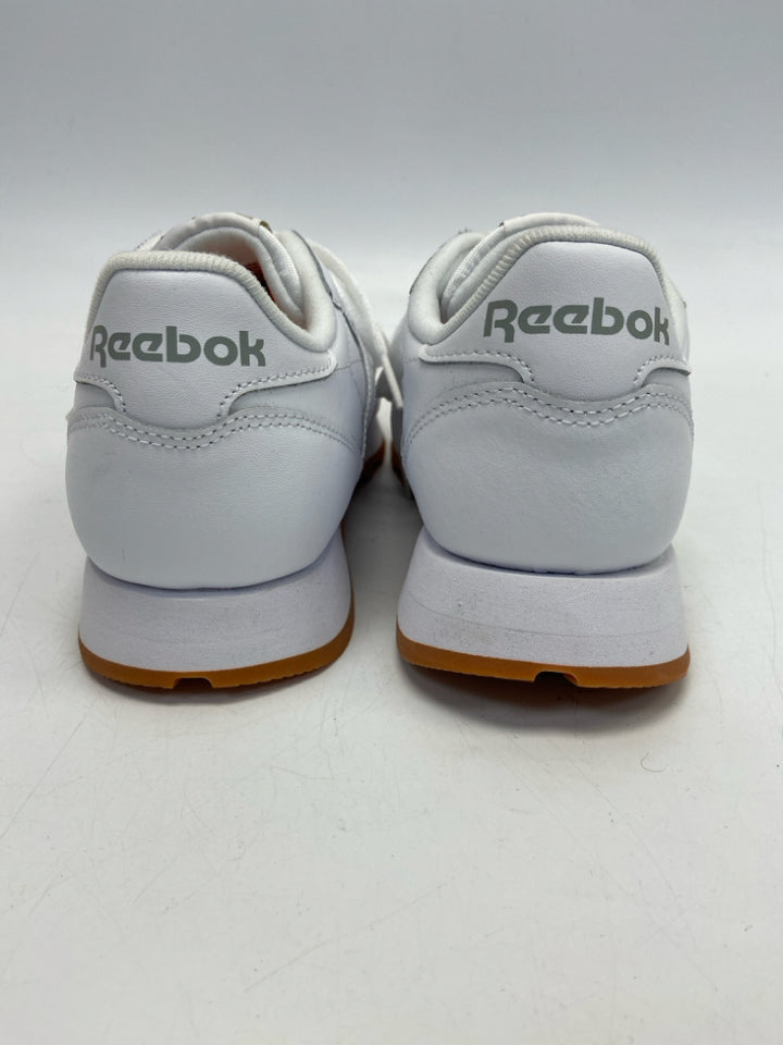 NWOT Reebok  Size 9 White Lace-up Sneakers