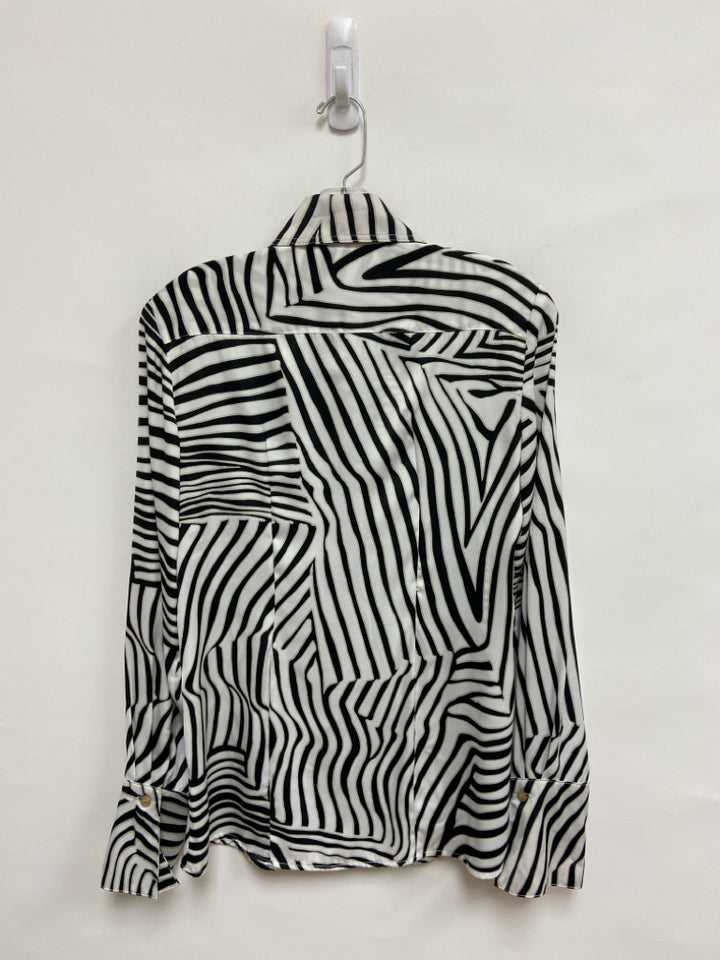 NWT finley Size S White Black/Gray Zebra Print Ladies Top