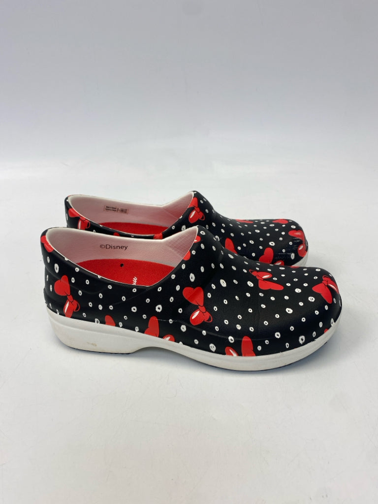 Crocs  Size 7 Black/Red White Sandals