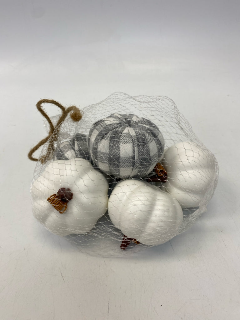 Cream Gray/White Checkered Fall