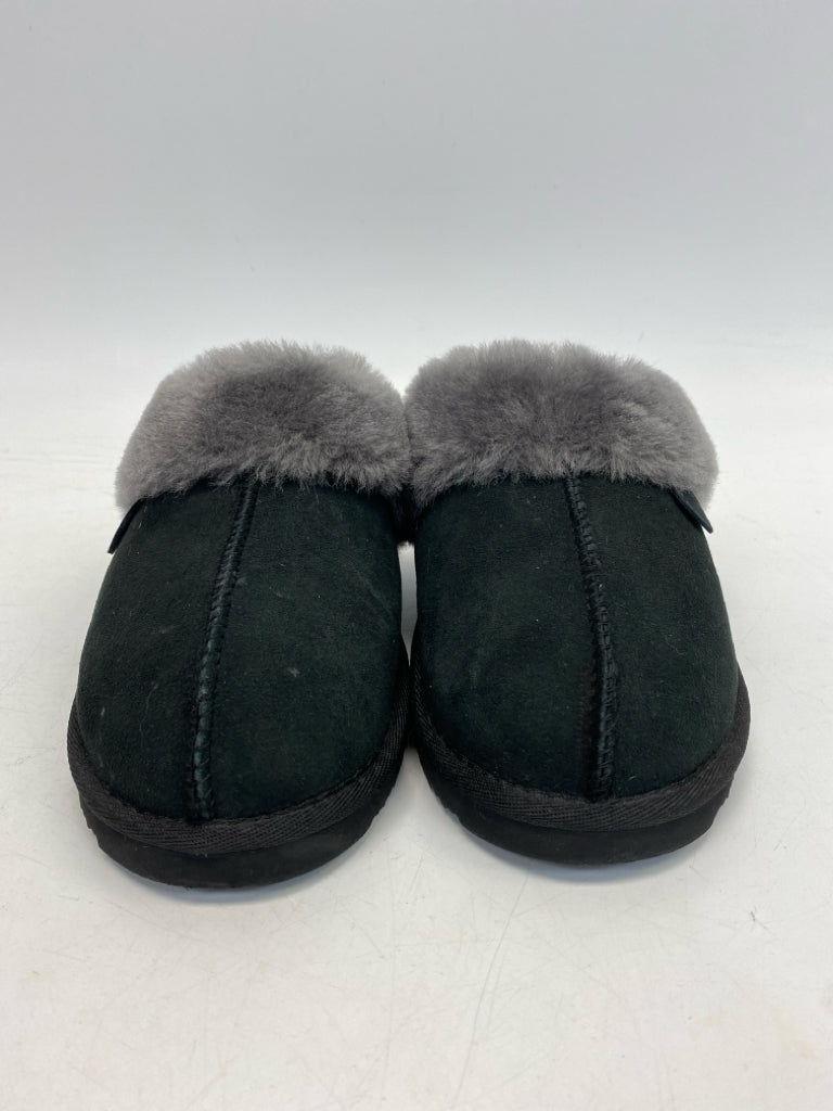 Dearfoams  Size 8.5 Black Gray Slippers