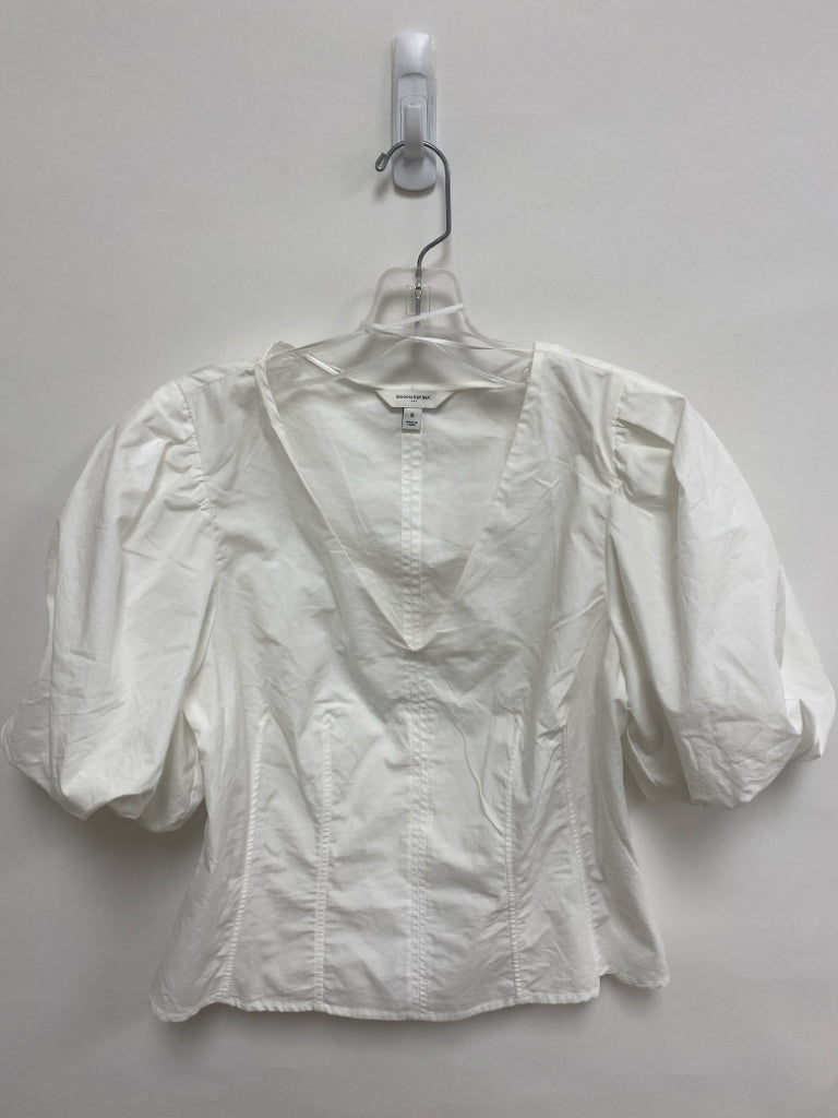 Banana Republic Size 6 White Puffer Ladies Top