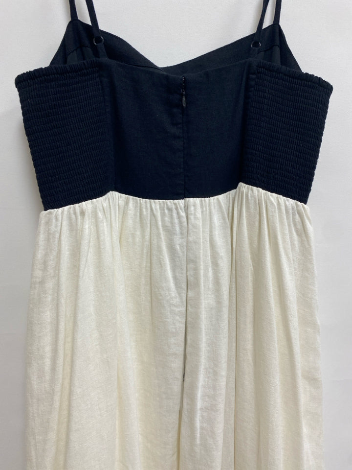 Ann Taylor Size 4 Black White Sleeveless Ladies Dress