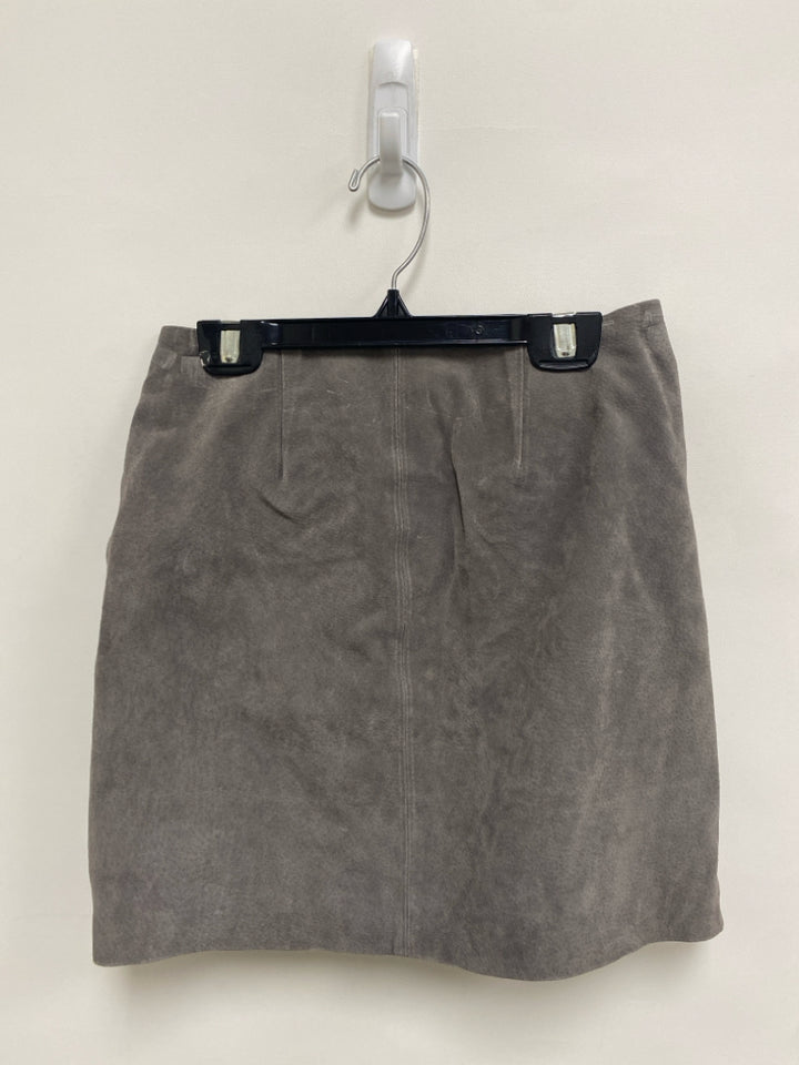 NWT BlankNYC Size 24 Gray Suede Ladies Skirt