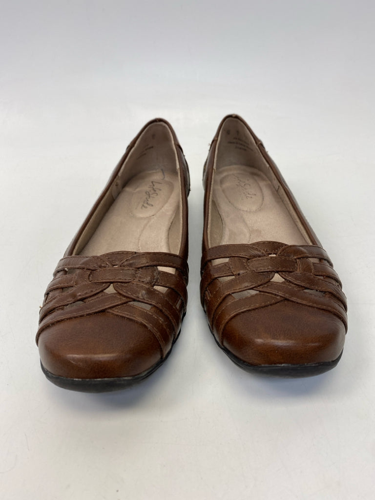 Life Stride  Size 7 Brown Flats