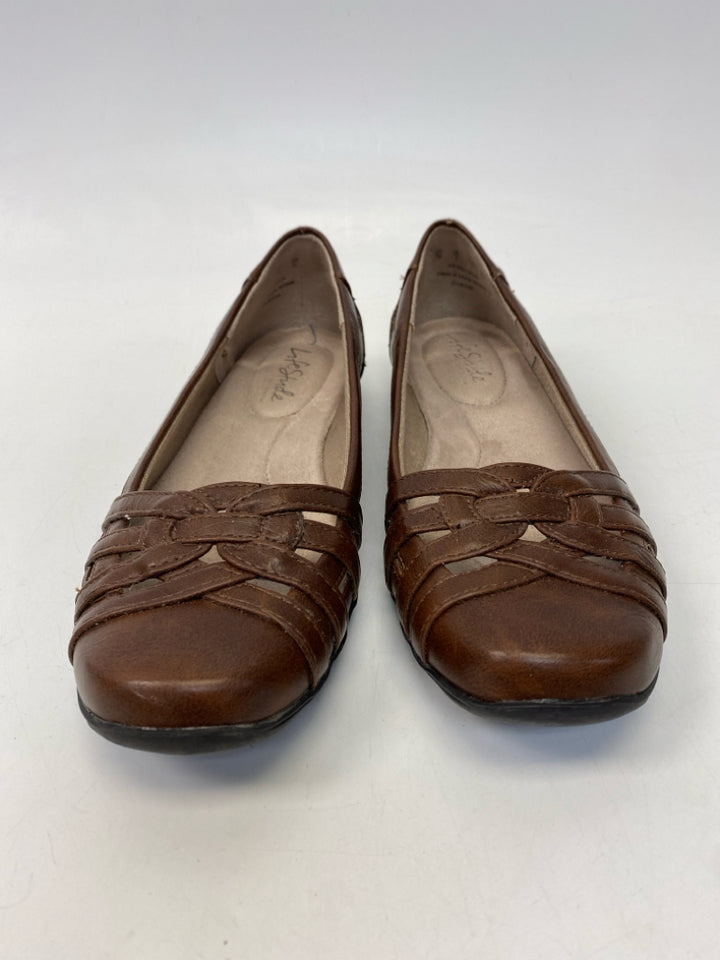 Life Stride  Size 7 Brown Flats