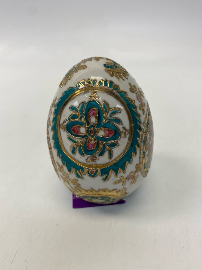 White/Gold Turquoise Print Ceramic Figurine