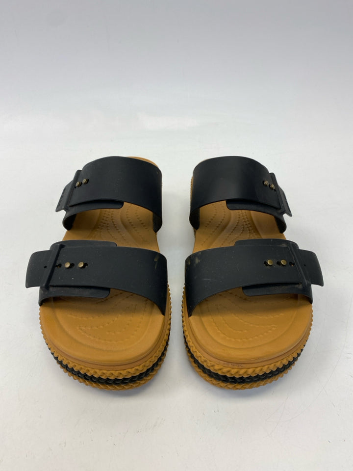 Crocs  Size 11 Brown Patent Sandals