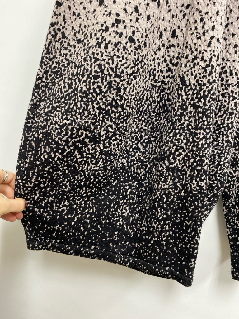 Size S Gray/Black Speckles Cropped Ladies Pants