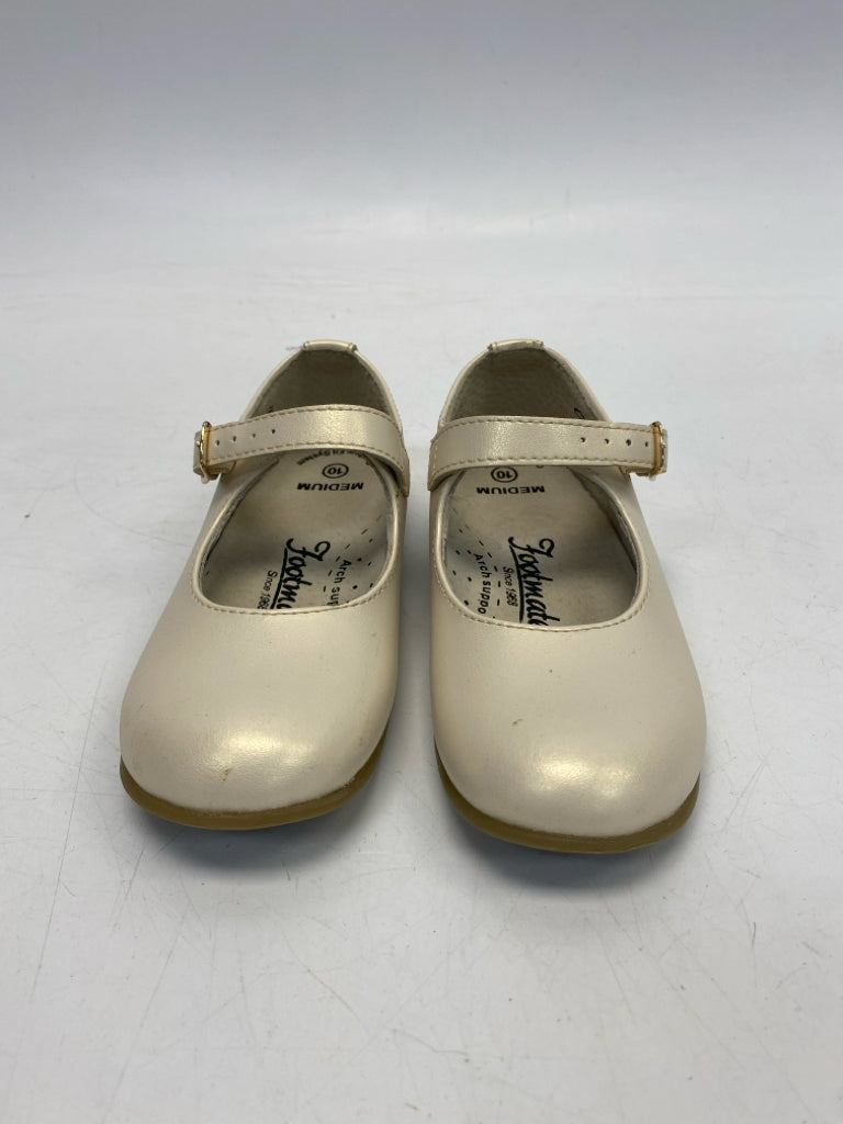 Footmates SIZE 10 Bone Iridescent Girl&