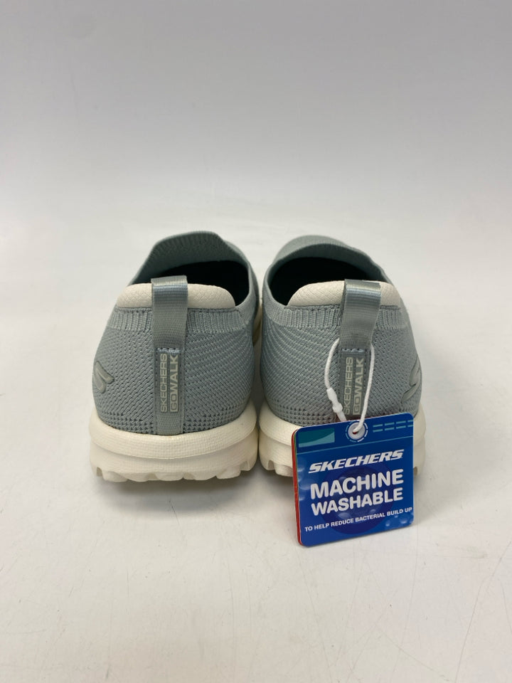 Skechers  Size 9 Blue Fabric Sneakers