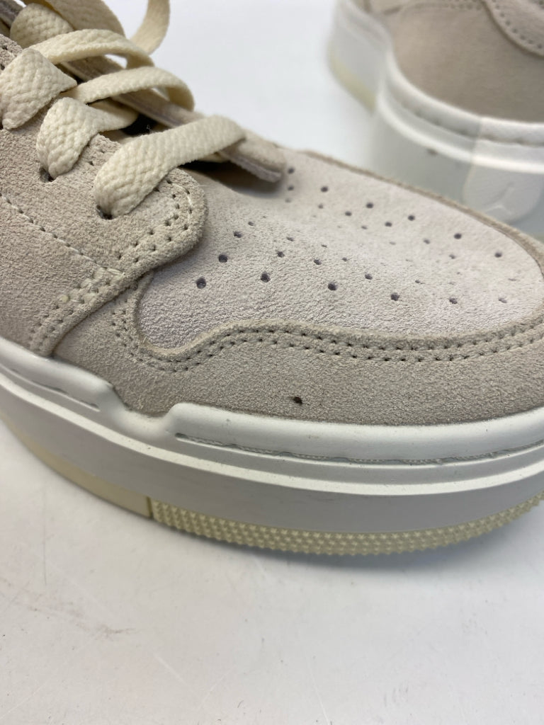 Nike  Size 9.5 Cream Lace Sneakers