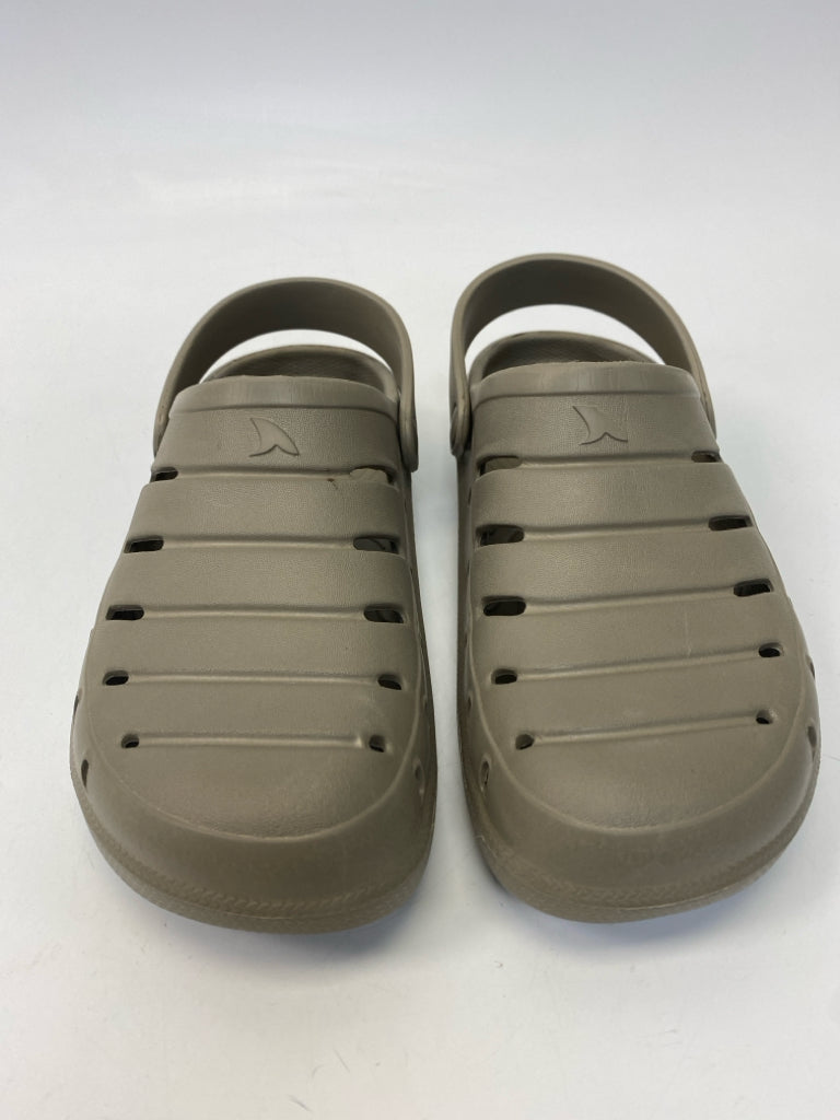 Size 8 Tan Men&