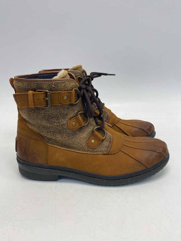 UGG US Shoe Size 9.5 Camel Distressed Boots
