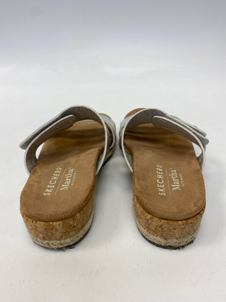 Skechers  Size 6 Silver Sandals