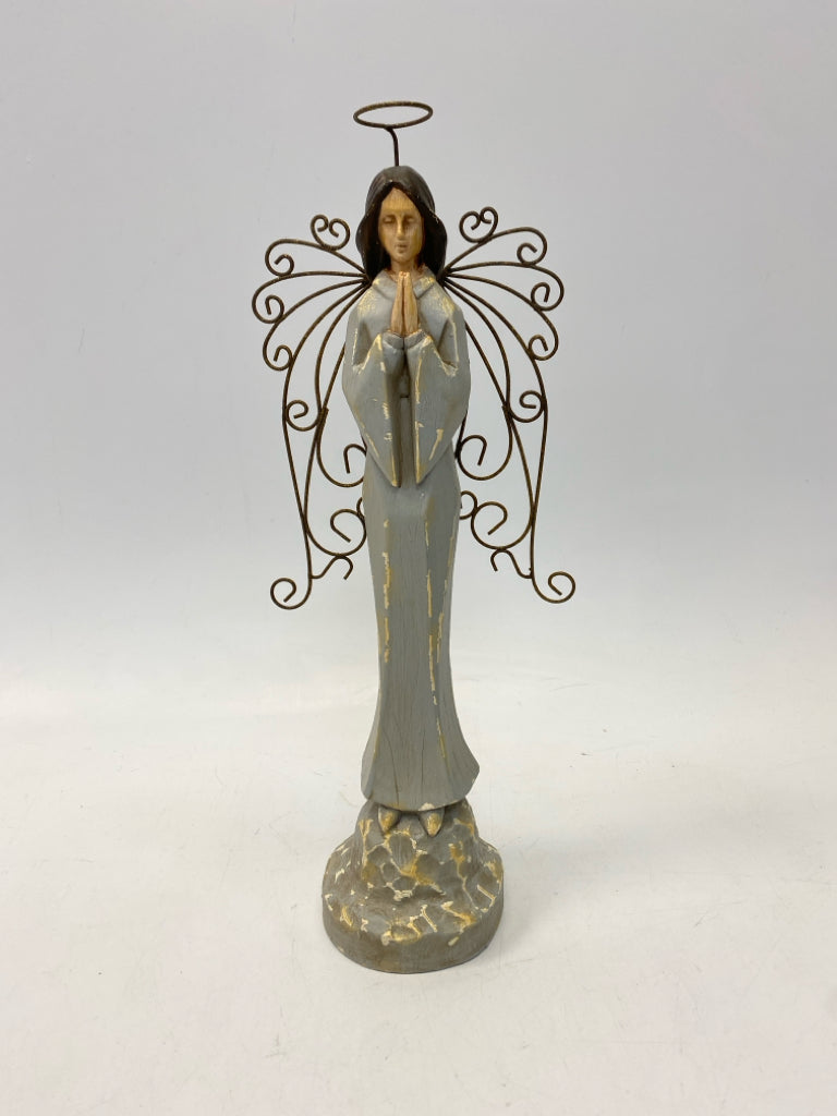 Southern Living Gray Gold Figurine