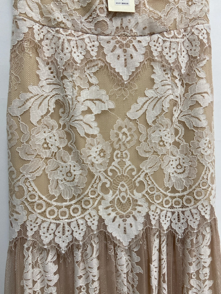 NWT Size 4 Cream Tan Lace Sleeveless Ladies Formal Dress