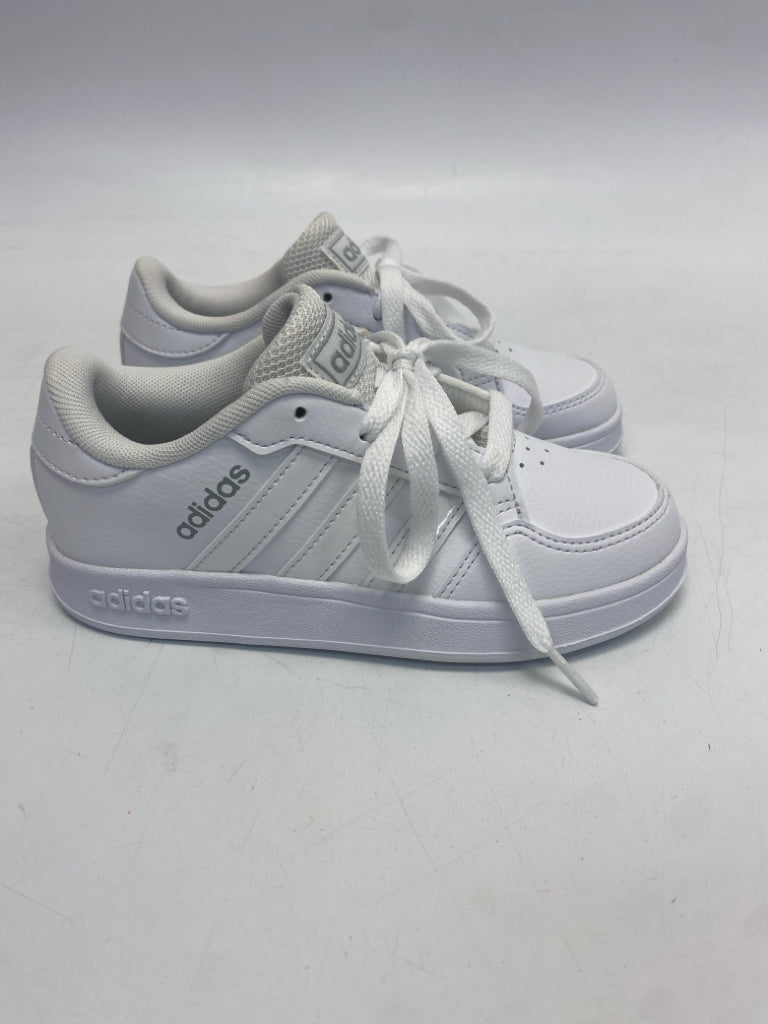 NWOT Adidas SIZE 12 White Lace-Up Girl&