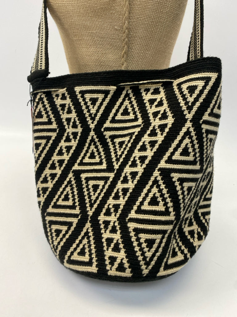 NWT Black Tan Tassel(es) Crochet Crossbody