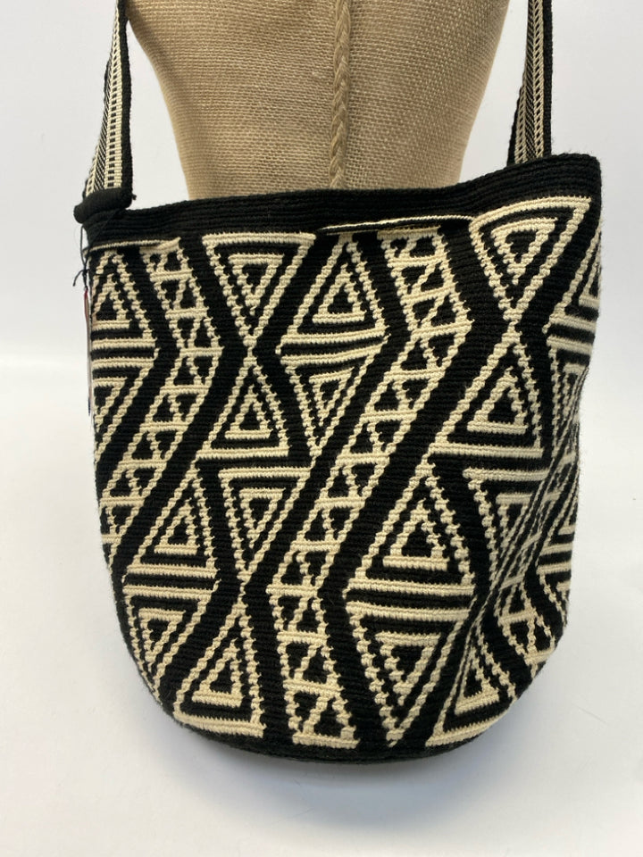 NWT Black Tan Tassel(es) Crochet Crossbody