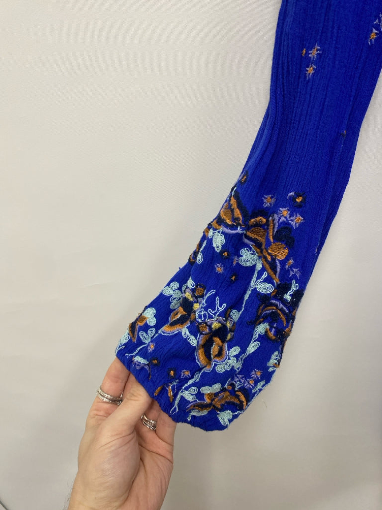 Free People Size S Royal Blue Crinkle V Neck Embroidered Ladies Dress