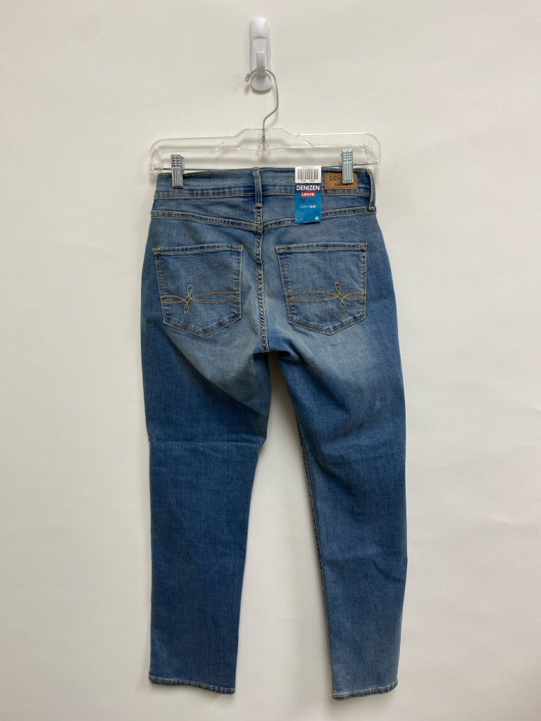 NWT Levi/Denizen Size 2 Faded Denim Ladies Jeans