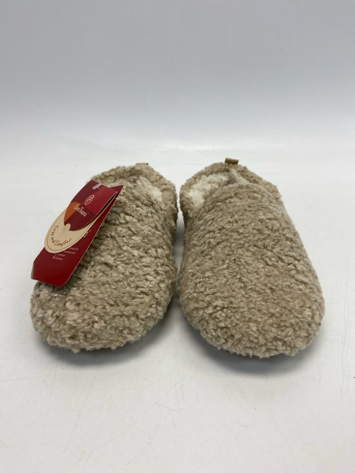 NWT Everfoams Size 7/8 Brown Fuzzy Slippers