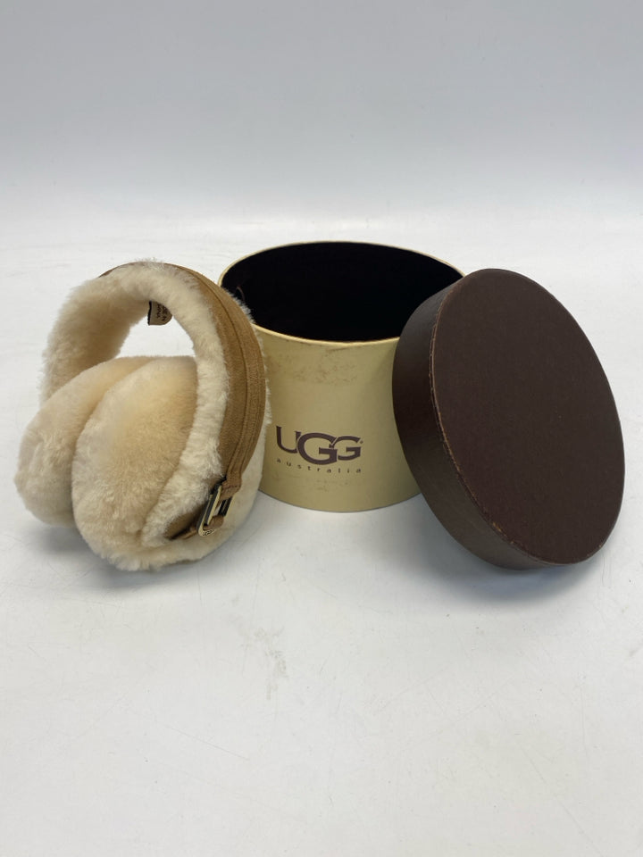 NEW/BOX UGG Cream Misc. Accessory