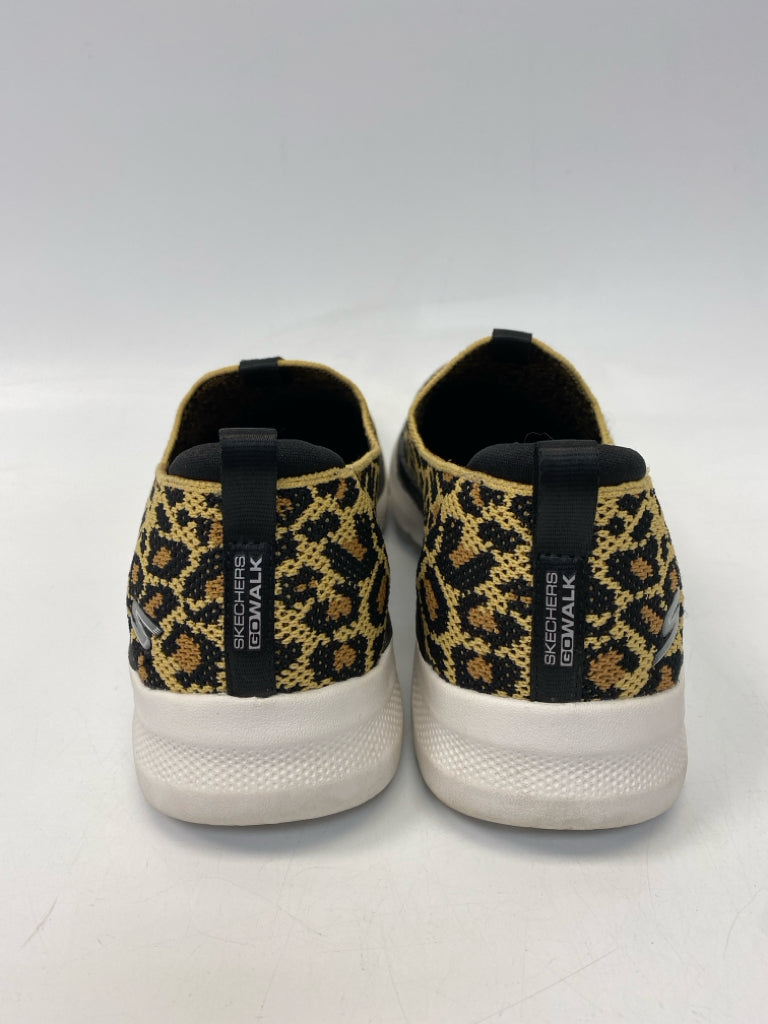Skechers  Size 8.5 Brown Black Animal Print Knit Sneakers