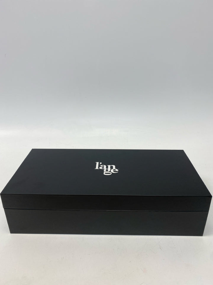 NEW/BOX L&