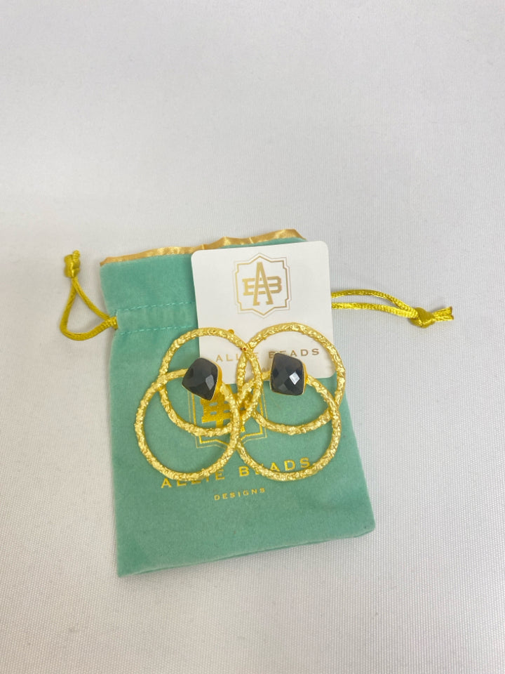 NWT Gold Color Black Shapes Earrings