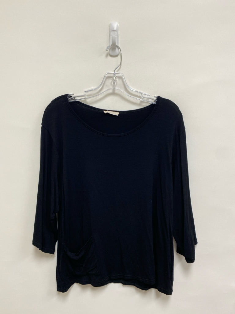 LUUKAA Size 2 Black 3/4 Sleeve Ladies Top