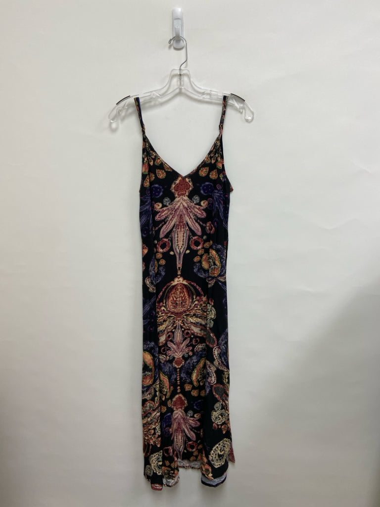 NWT Natural Life Size M Black Burgundy/Tan Floral Sleeveless Ladies Dress